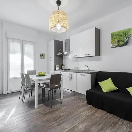 Stayeasy Filzi11 - 3 Bedrooms, 2 Baths - Central Station-2