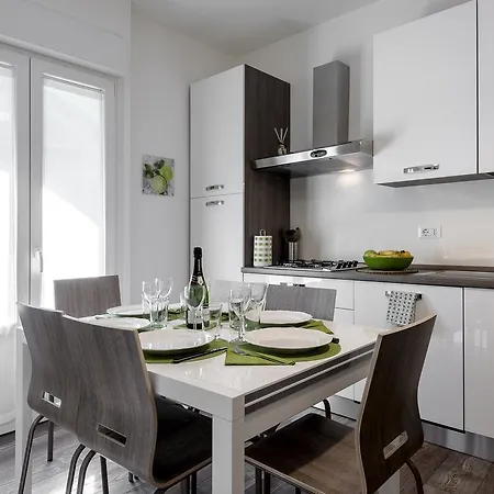 Stayeasy Filzi11 - 3 Bedrooms, 2 Baths - Central Station-3